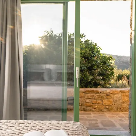 فيلة Altheon Mykonos *